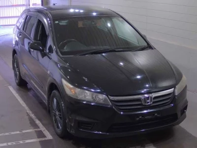 Honda STREAM  с аукциона в Японии