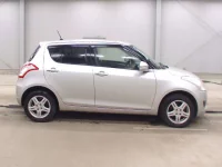 Suzuki SWIFT лот № 5584 оценка 3.5  с аукциона в Японии 2