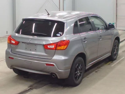 Mitsubishi RVR
