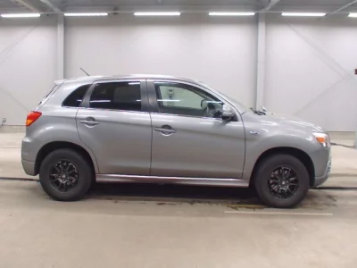Mitsubishi RVR