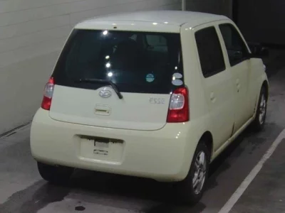 Daihatsu Esse