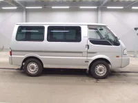 Mazda BONGO VAN лот № 3422 оценка 3.5  с аукциона в Японии 2