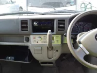 Suzuki EVERY WAGON лот № 9064 оценка R  с аукциона в Японии 8