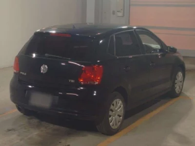 Volkswagen Polo  с аукциона в Японии
