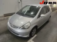 Honda FIT лот № 3008 оценка 3.5  с аукциона в Японии 3