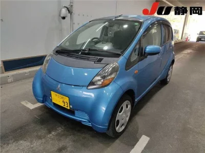 Mitsubishi i