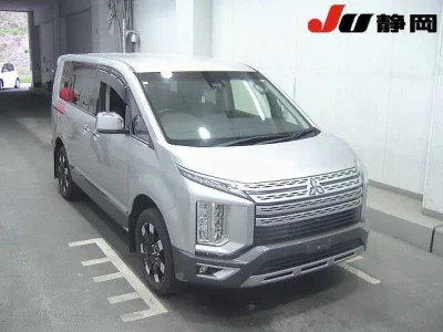 Mitsubishi DELICA D5