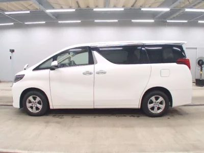 Toyota ALPHARD  с аукциона в Японии