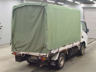 Toyota DYNA  с аукциона в Японии