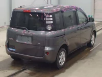 Toyota SIENTA лот № 5529 оценка 3.5  с аукциона в Японии 1