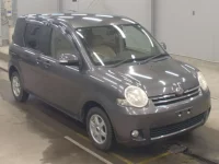 Toyota SIENTA лот № 5529 оценка 3.5  с аукциона в Японии 4