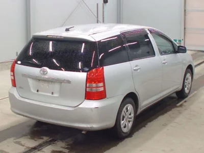 Toyota WISH  с аукциона в Японии