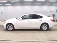 Lexus LS лот № 5538 оценка 3.5  с аукциона в Японии 3