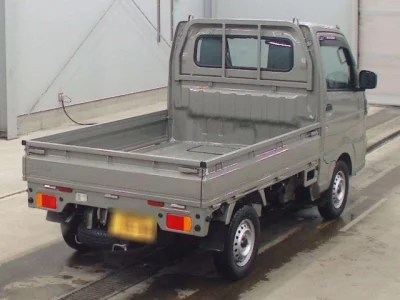 Nissan NT100 Clipper