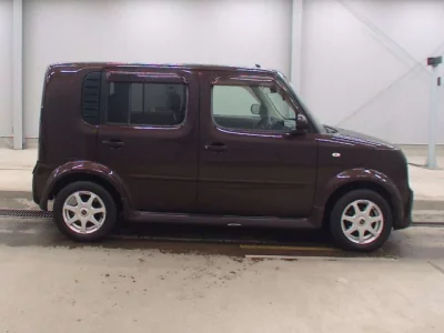 Nissan CUBE  с аукциона в Японии