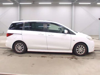 Nissan LAFESTA