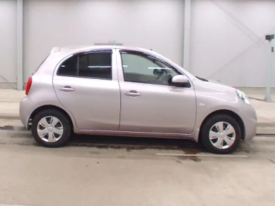 Nissan March