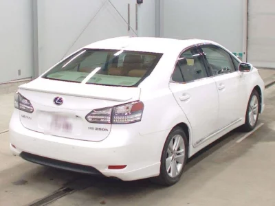 Lexus HS  с аукциона в Японии