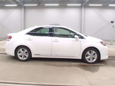 Lexus HS  с аукциона в Японии