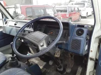 Toyota HIACE TRUCK лот № 3165 оценка R  с аукциона в Японии 6