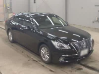 Toyota CROWN лот № 3208 оценка 4  с аукциона в Японии 4