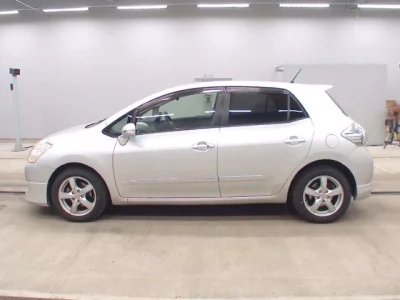 Toyota BLADE