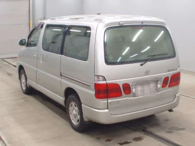 Toyota GRANVIA  с аукциона в Японии