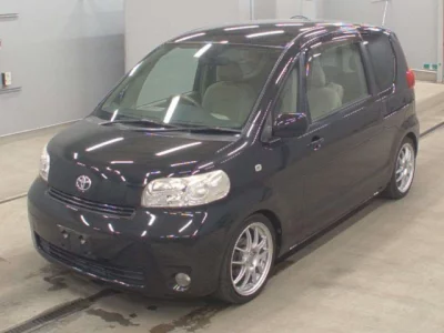 Toyota PORTE  с аукциона в Японии