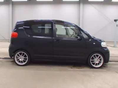 Toyota PORTE  с аукциона в Японии