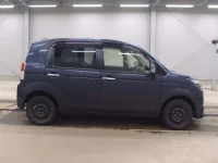 Toyota SPADE лот № 5597 оценка 3.5  с аукциона в Японии 2