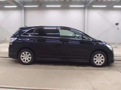 Toyota MARK X ZIO  с аукциона в Японии