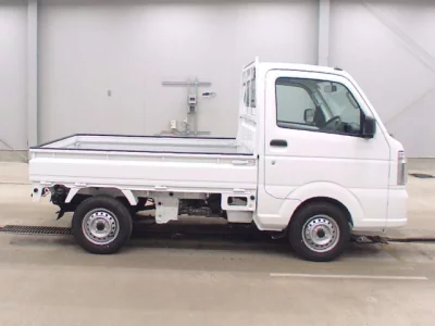 Nissan NT100 Clipper