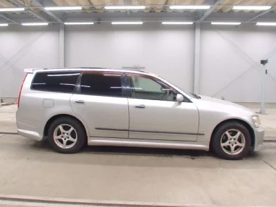 Nissan STAGEA  с аукциона в Японии