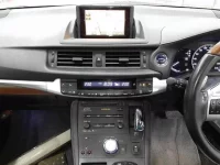 Lexus CT лот № 9065 оценка 3  с аукциона в Японии 8