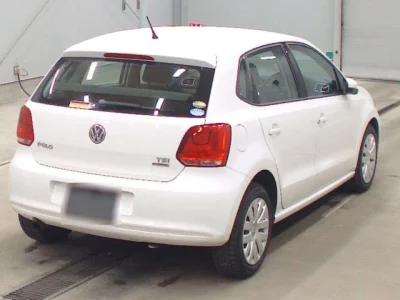 Volkswagen Polo  с аукциона в Японии