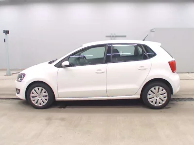 Volkswagen Polo  с аукциона в Японии