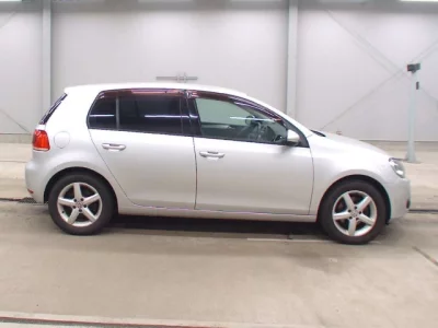 Volkswagen Golf  с аукциона в Японии