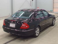 Mercedes-Benz E CLASS лот № 5558 оценка 4  с аукциона в Японии 1