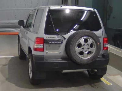 Mitsubishi Pajero iO