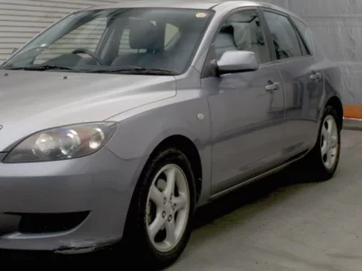 Mazda AXELA  с аукциона в Японии