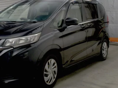 Honda FREED  с аукциона в Японии