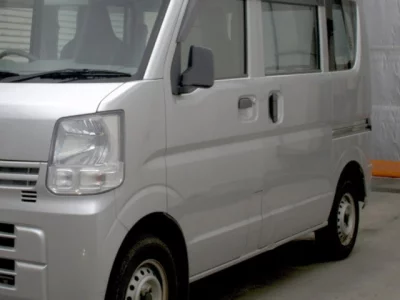 Mitsubishi Minicab Van
