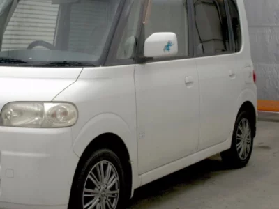 Daihatsu TANTO  с аукциона в Японии