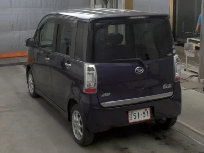 Daihatsu TANTO EXE