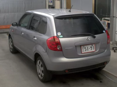 Mazda Verisa