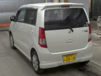 Suzuki WAGON R лот № 3095 оценка 4.5  с аукциона в Японии 1