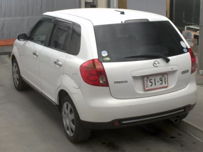 Mazda Verisa