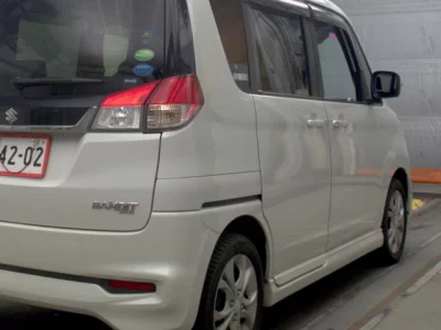 Suzuki Solio