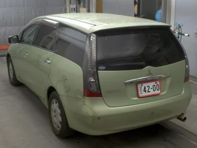 Mitsubishi GRANDIS  с аукциона в Японии