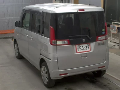 Suzuki Spacia